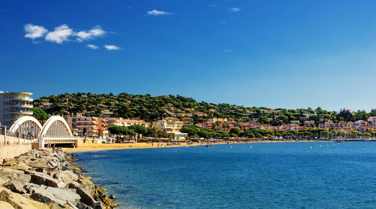 Appartement T2 : Jardin, Piscine, Parking A Sainte-Maxime Exterior foto
